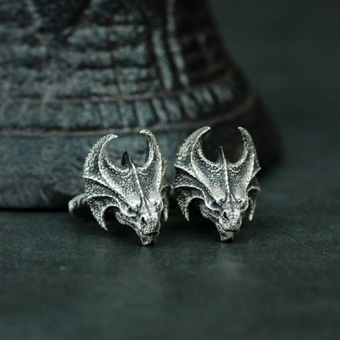 Triceratops cufflinks handmade in 925 silver, silver dinosaur cufflinks accessories, ancient dinosaur personalized cufflinks precious gift