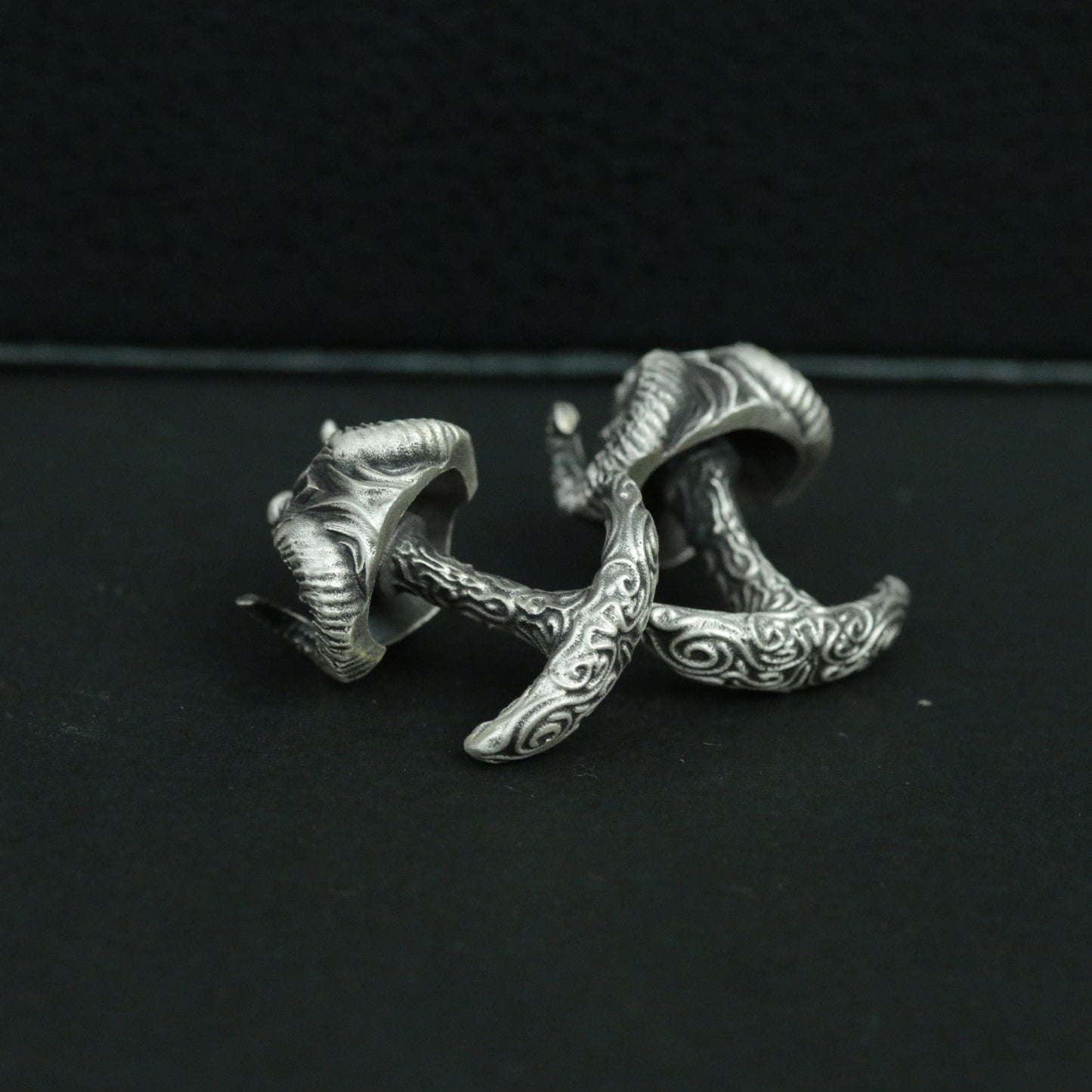 925 silver divine beast white zephyr lion head ram head cufflinks, men's ram cufflinks, silver wedding gift cufflinks