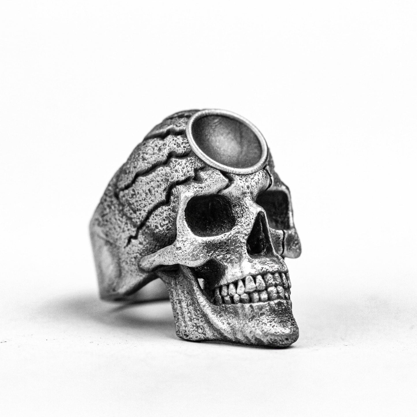 Skull silver ring, one-eyed ring, bachelor jewelry. Vintage Rings, Gothic Jewelry, Inlaid Skull Rings, Adjustable Rings, Original Jewelry