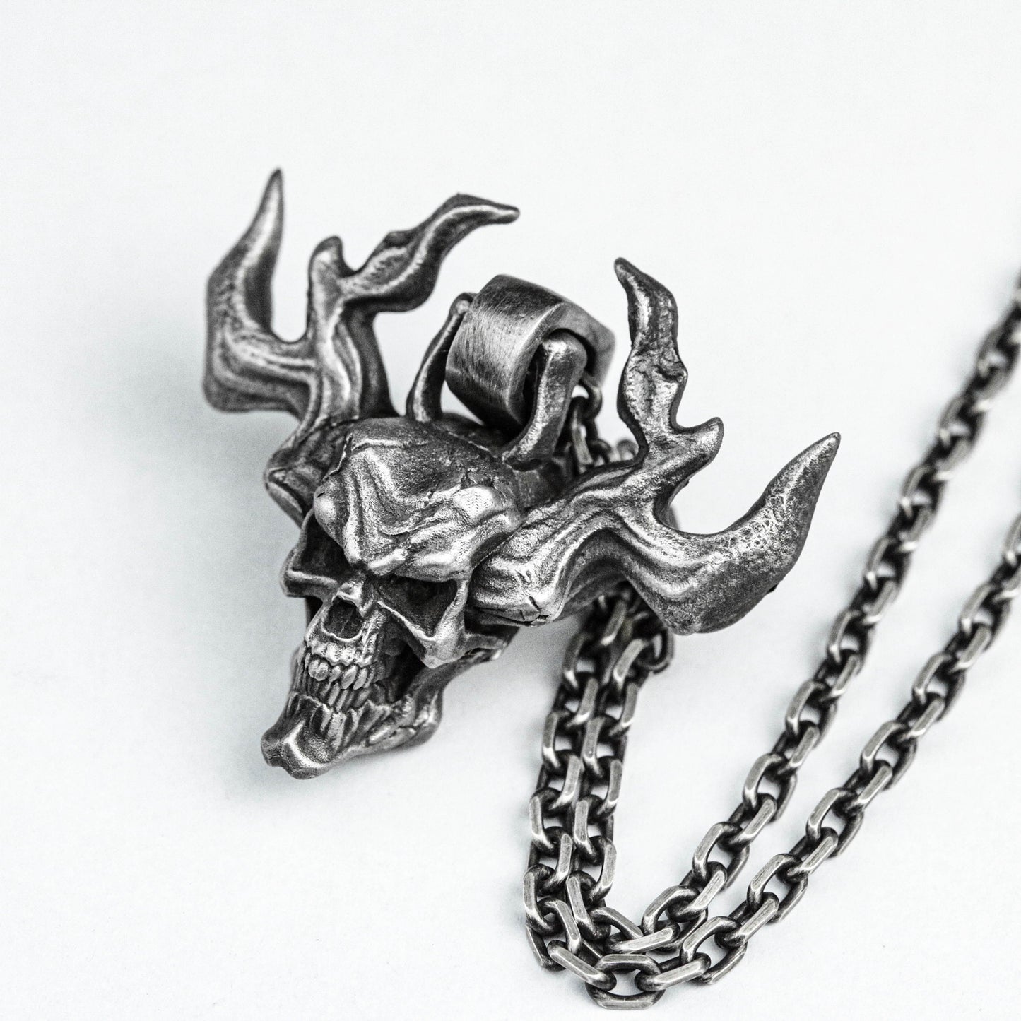 Regional leader pendant, soul chariot pendant, industry fire skull brass pendant, devil pendant, monster handsome jewelry