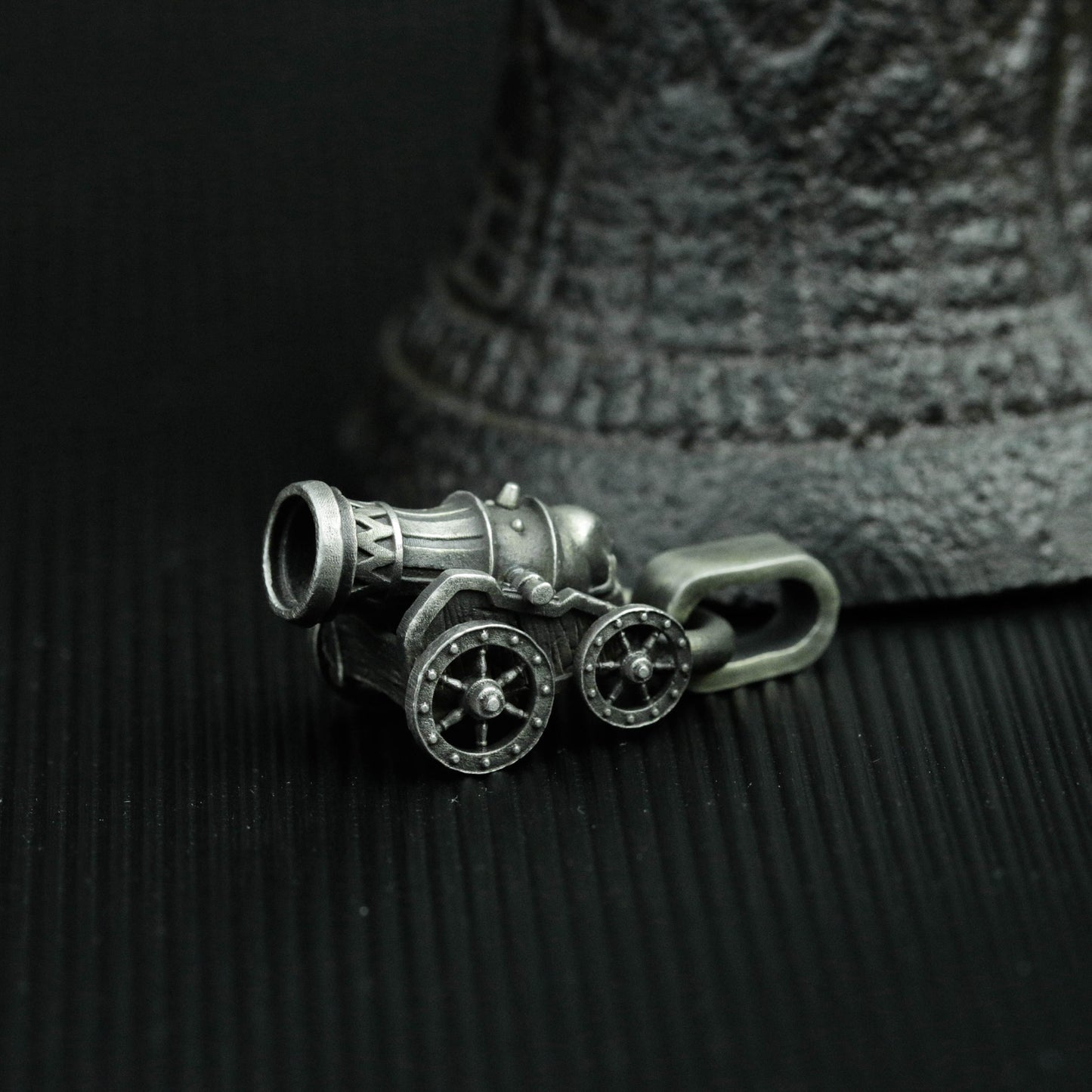 925 silver soul cannon pendant, skeleton chariot pendant, antique hand-carved cannonball pendant, miniature souvenir civil war toy pendant