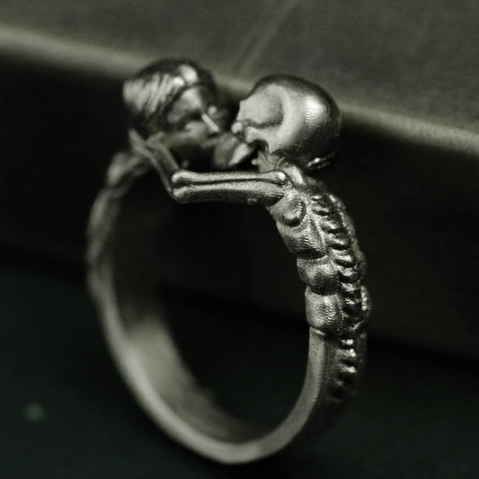 925 silver Kiss of Death Skull Ring, Memento Mori Gothic Ring, Skull Jewelry, Skeleton Ring, Punk Mourning Ring, Halloween Jewelry