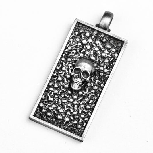 Intensive Skull Pendant, Tag Brass. Skull pendant in sterling silver. Knight Ornament, Thousand Faced Skull Pendant, Simple Silver