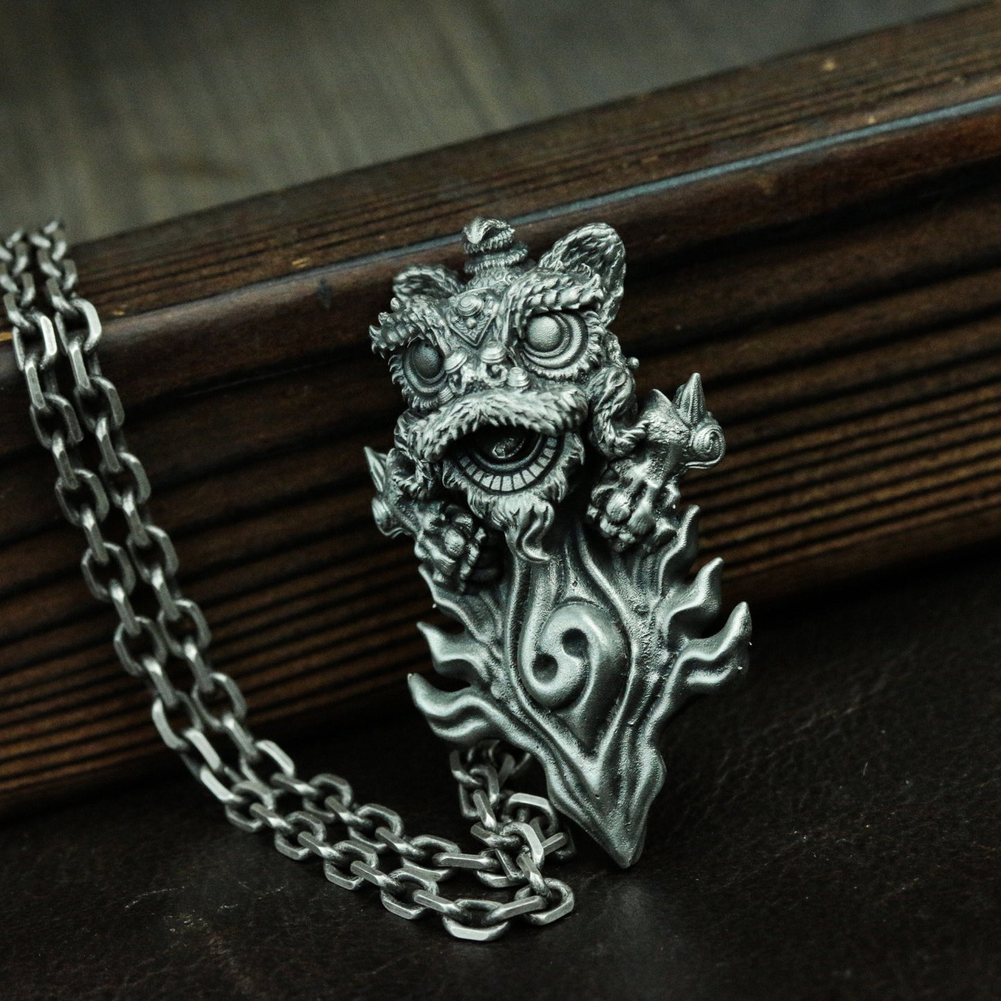 Chinese style lion 925 silver pendant necklace, lion dance on flame, lion head token pendant personalized lion dance gift