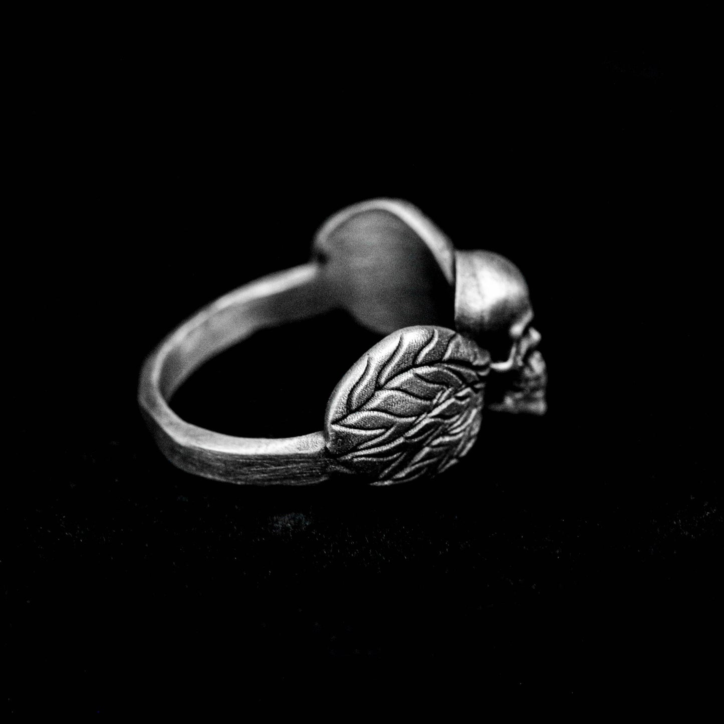 Skull silver ring, couple ring, brass tail ring, flying wings pendant, small ring, finely carved silver ring, simple fashion jewelry