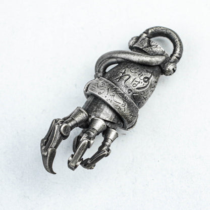 Mechanical arm pendant, steel hand brass pendant. Vitality Japanese jewelry, wasteland graffiti style, claw silver pendant