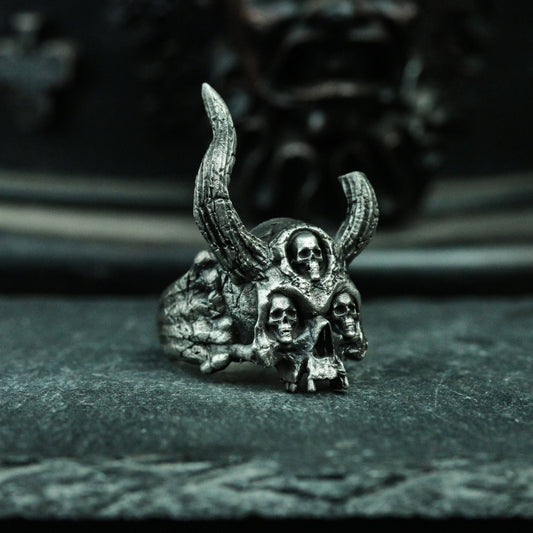 Three Eyes Skull Silver Ring - Jawless Gothic Skull Ring - Breathtaking Ring Gift Personalized - SATANHORN