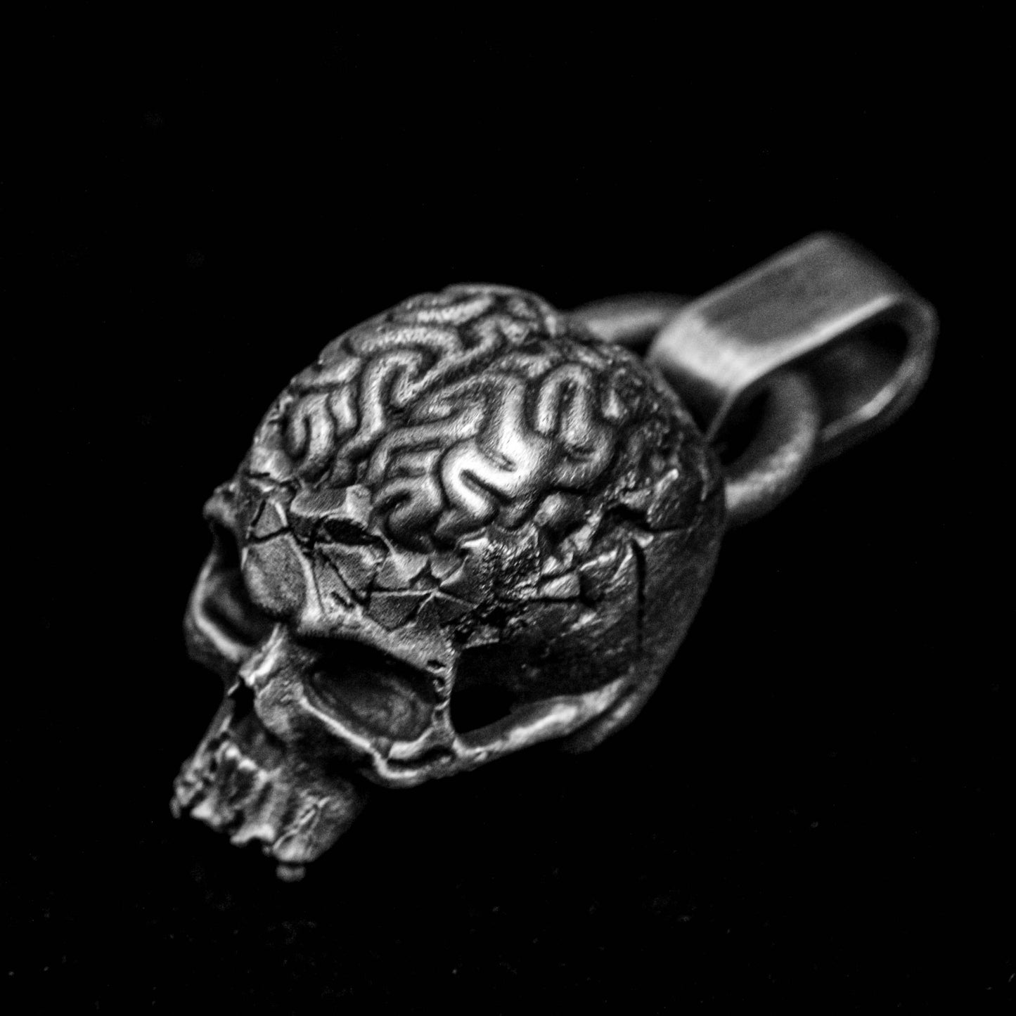 Brain silver pendant. Skull pendant, domineering three-dimensional silver ornament, skull pattern pendant, custom jewelry