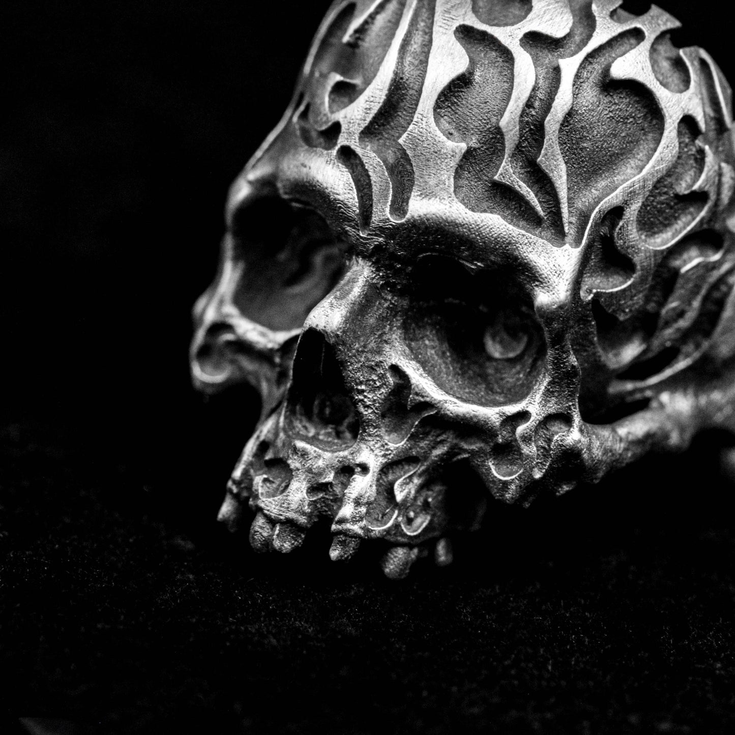 Hollow Ring Skull Brass Ring Mandibleless Silver Ring Tough Guy Hand Carved Simple Teeth Lightweight Silver Debossed Skull Skull