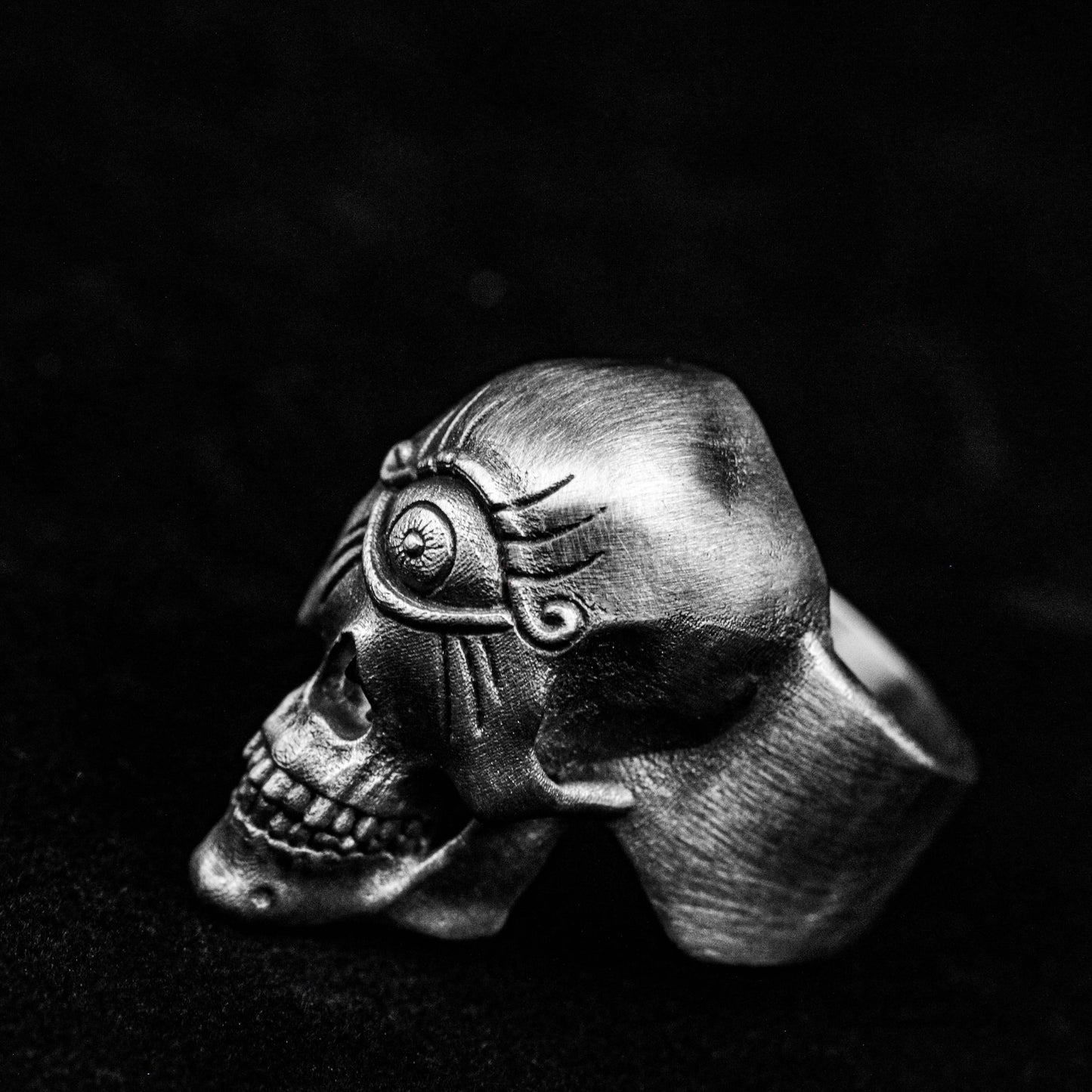 Hell's Eye Addiction Ring, Skull Brass Ring, Inlaid Silver Ring, Faceless Mask Ring, Warrior Personality Ring, Single Eye Single Ring