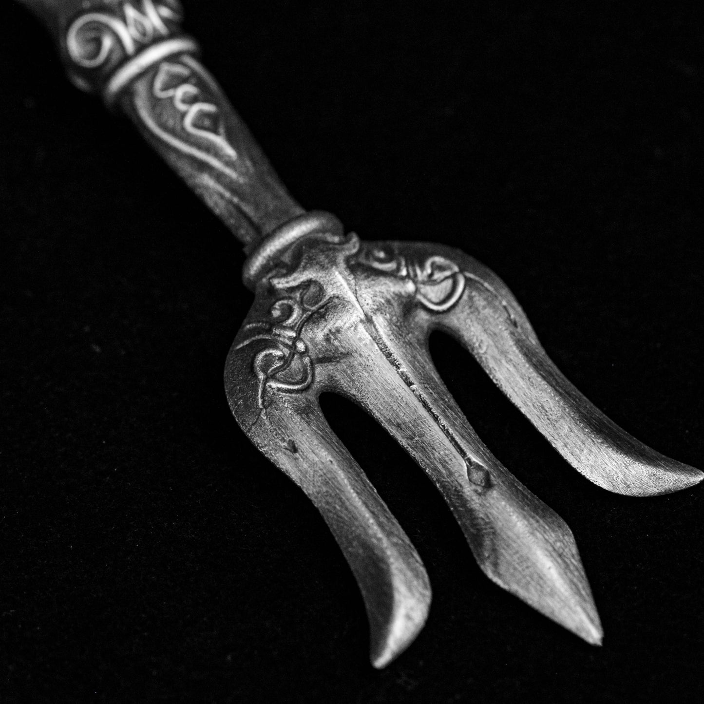 Vintage pendant, Neptune trident sterling silver pendant, Neptune war spear silver ornament, harpoon brass pendant, pattern tassel pendant,