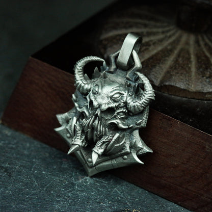 Cthulhu Demon 925 Silver Pendant Necklace - Cthulhu's Armor Helmet - Gothic Mythology Silver Pendant Jewelry