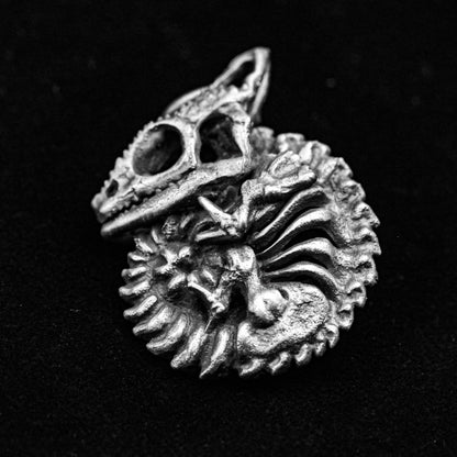 Lizard Silver Pendant - Chameleon Pendant - Gothic Silver Pendant - Alien Necklace Skull Spine Round Necklace - Handmade Custom Pendant