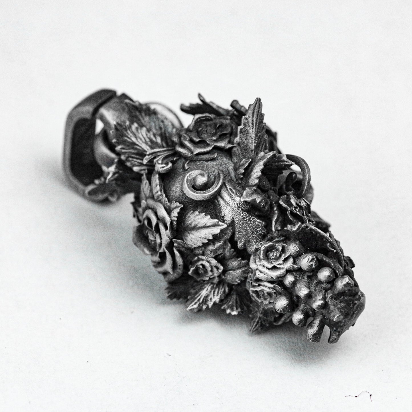 Hades Flower Sacrificial Skull Pendant-Skull Necklace-Oxidized Jewelry-Silver Pendant-Silver Necklace-Hand-Cast Jewelry