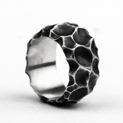 Hammer ring crater ring volcanic stone ring couple brass craftsman making jewelry