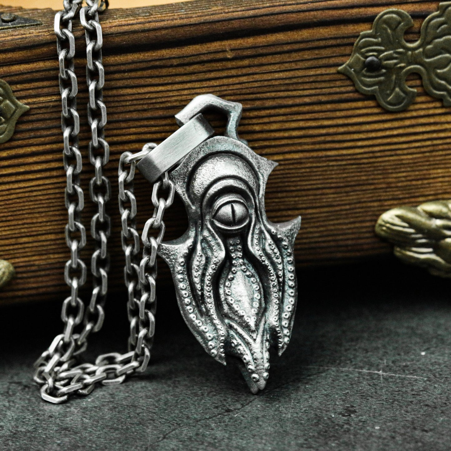 Eye of Cthulhu 925 Silver Pendant Necklace - Soul Totem of Cthulhu - Mythical Octopus Pendant