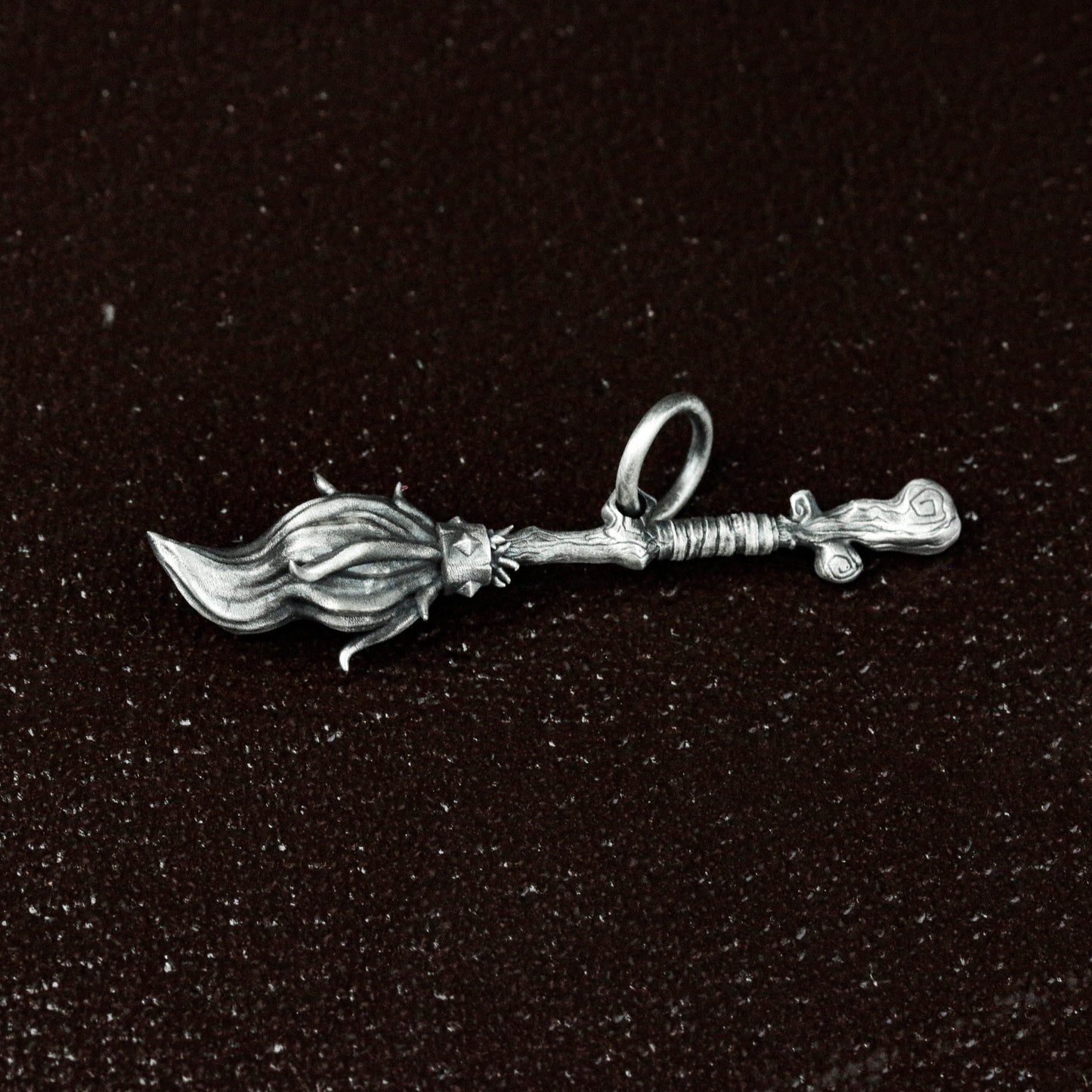 925 sterling silver witch broom pendant, pendant pagan, witchcraft, gift for witches, magic jewelry, flying broom