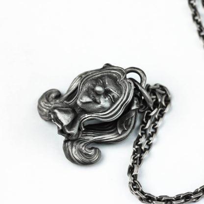 Diamond-Shaped 925 Silver Duo Pendant - Rebellious Spirit Dual-Face Design