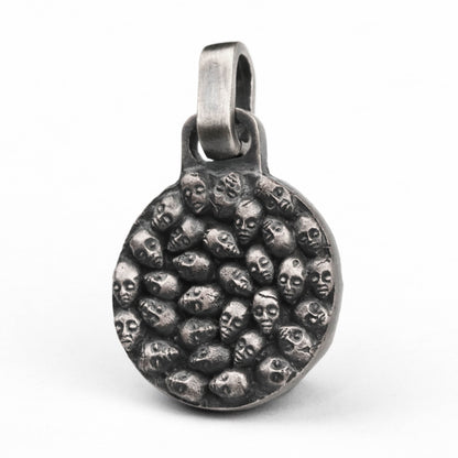 Soul Card pendant,Hell skull round card pendant,devil skull card pendant,Skull Pile Pendant,Hundred Ghosts Night Skull Card Pendant