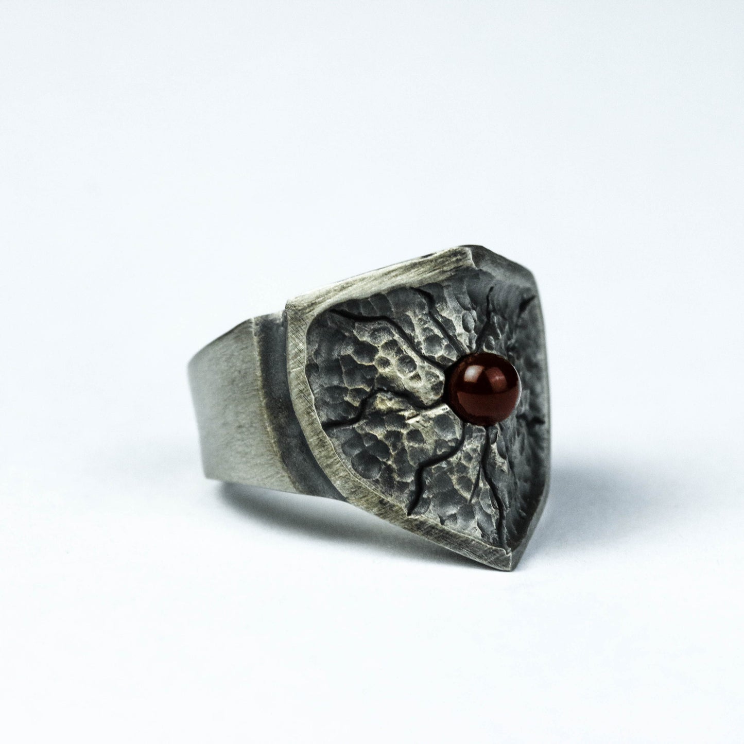 Brass inlaid red agate ring hammer-shaped ring texture ring unique shield-shaped brass craftsman made jewelry