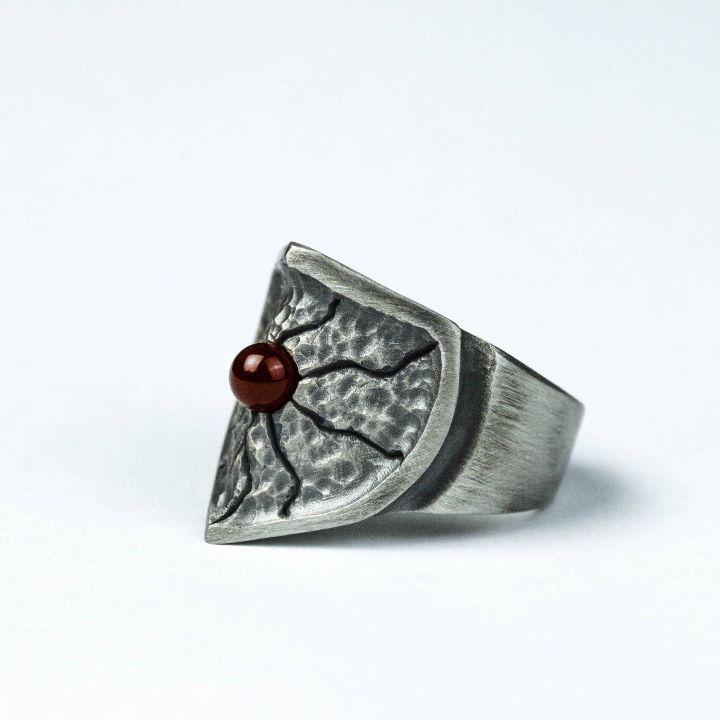 Brass inlaid red agate ring hammer-shaped ring texture ring unique shield-shaped brass craftsman made jewelry