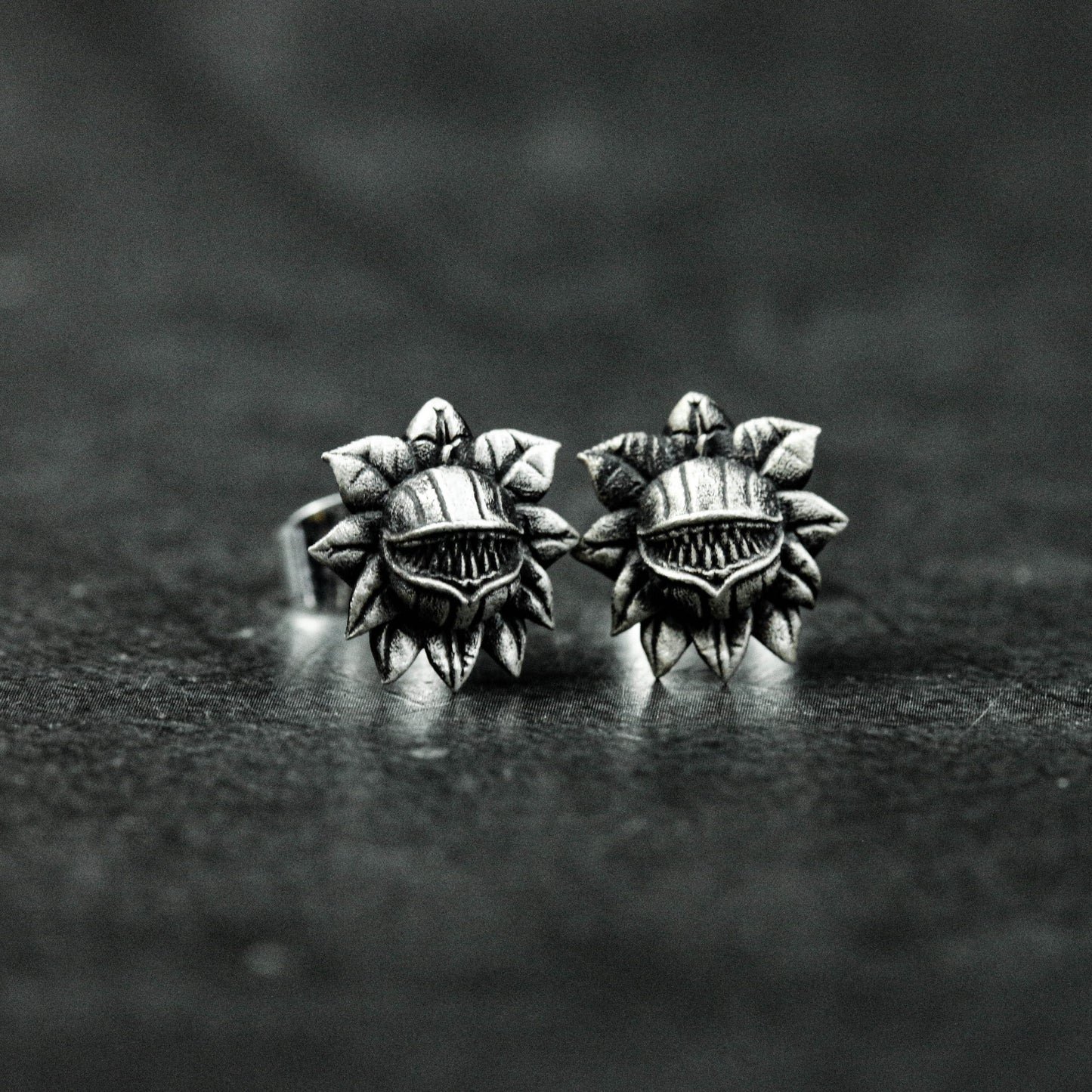 Carnivorous flower silver earrings, sterling silver earrings, flower earrings, sun flower earrings, best man gift, gift for him