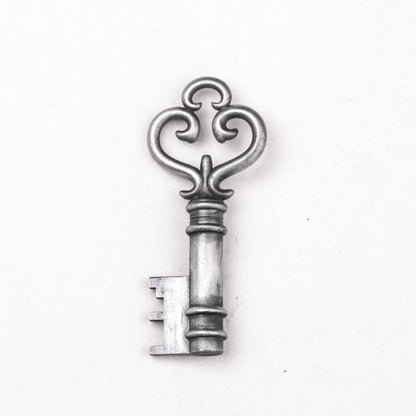 Peach Heart Pattern Key Pendant Vintage key 925 silver pendant necklace, Gothic silver necklace, key pendant, handmade personalized pendant.
