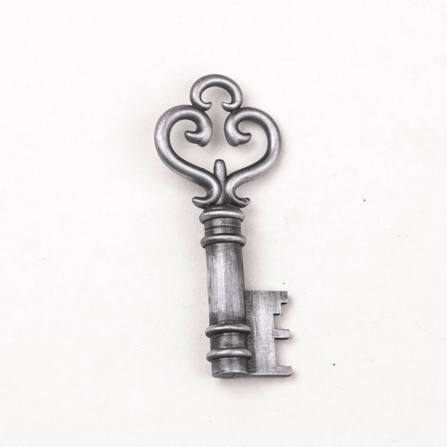 Peach Heart Pattern Key Pendant Vintage key 925 silver pendant necklace, Gothic silver necklace, key pendant, handmade personalized pendant