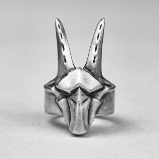 Geometric Goat Head Ring - Ram Horn Skull Jewelry - Plain Silver Sheep Ring - Handmade Abstract Angled Sheep Head Gift - Retro Sheep Jewelry.